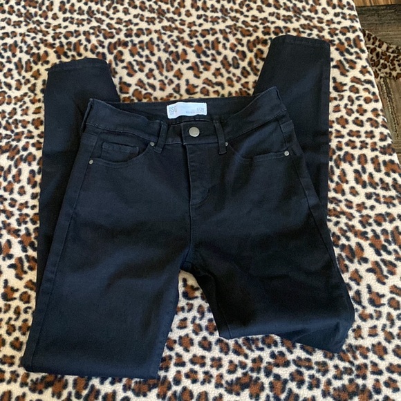Girls RSQ Jeans - Picture 3 of 4